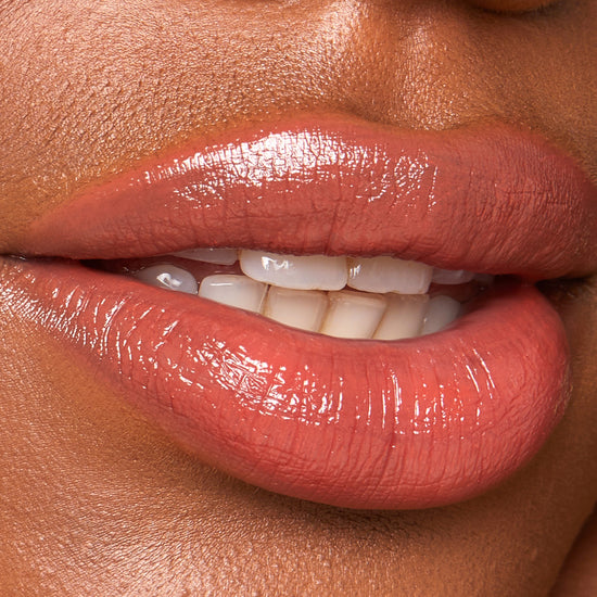 Kiss me Quick lipstick in shade Lush Lychee